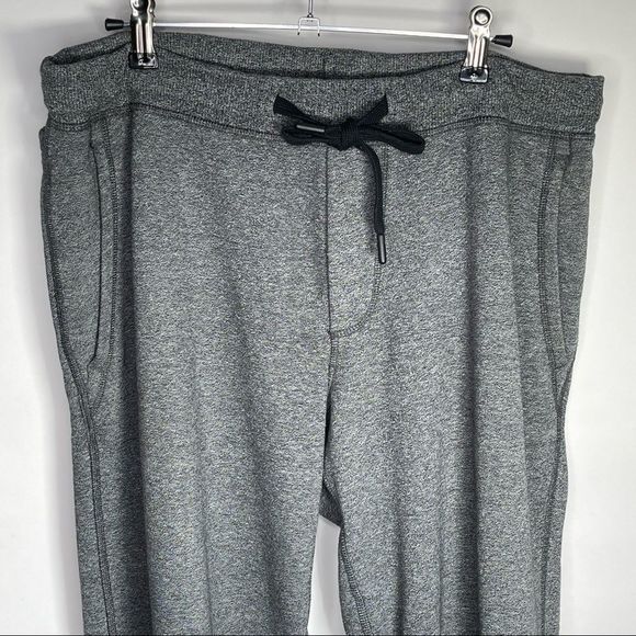 Lululemon Men’s Gray Sweatpants Size Medium - Picture 11 of 16